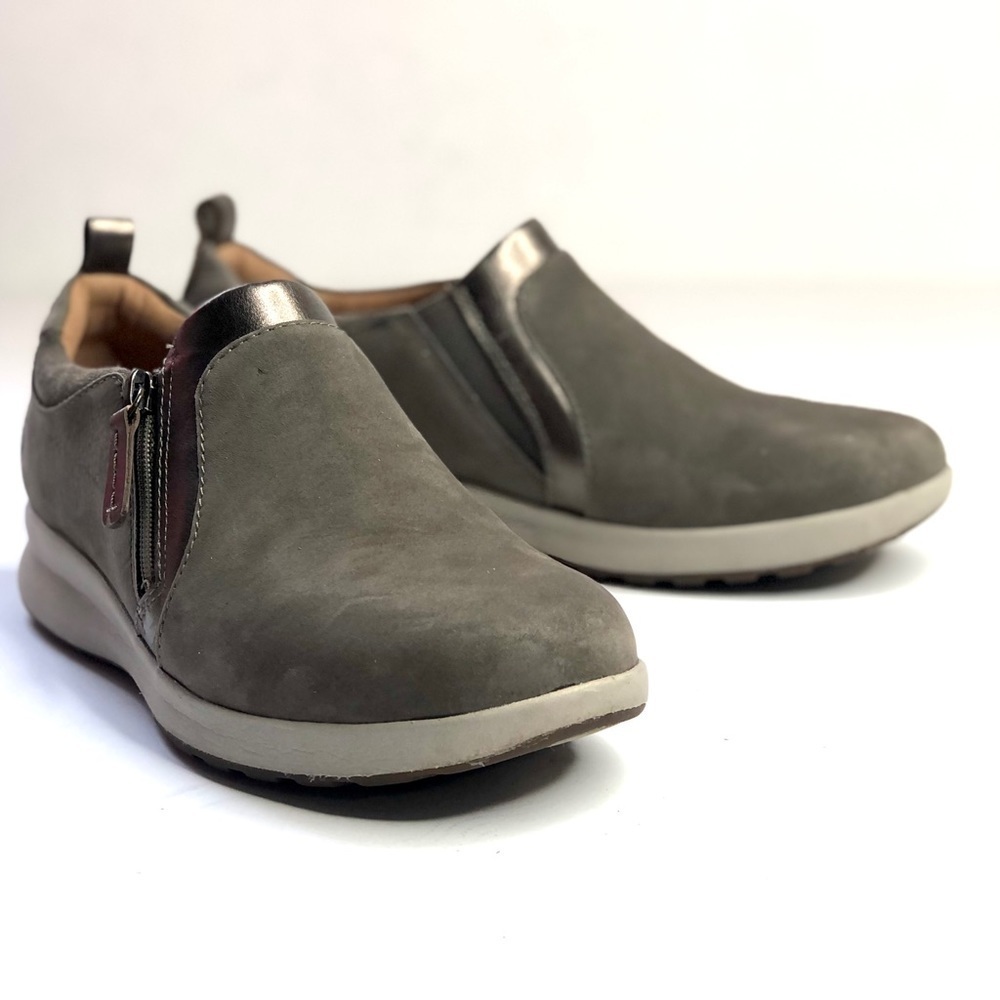 Unstructured by Clarks grey nubuck suede shoes 7
